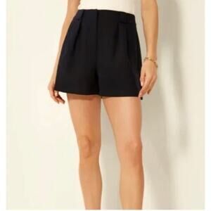 TUCKERNUCK Black Safari Shorts NWT Size Small